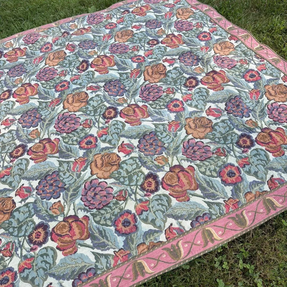 Vintage French Style Aubusson Floral Tapestry Bedding Cotton Coverlet 55''x 55''